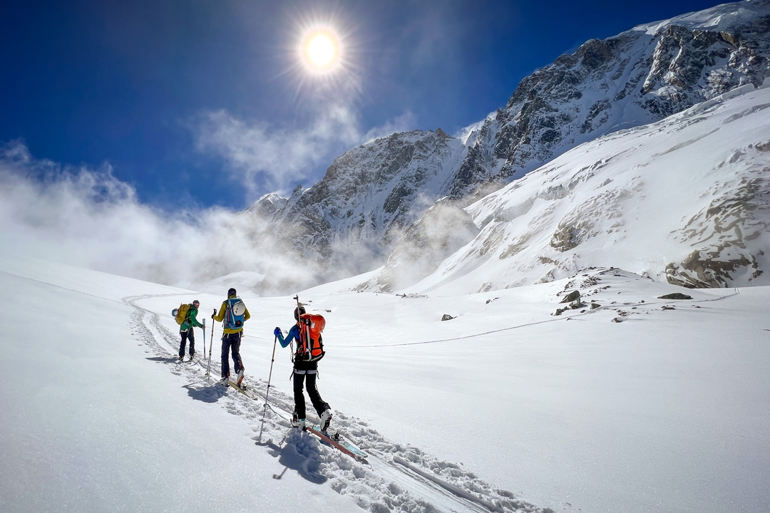 BEGINNER SKI TOURING COURSE IN THE ADAMELLO-BRENTA DOLOMITES