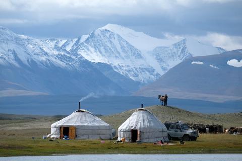 MONGOLIAN ALTAI MOUNTAIN TREK