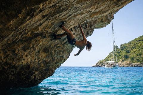 AMALFI COAST: CLIMB AND SAIL ADVENTURE