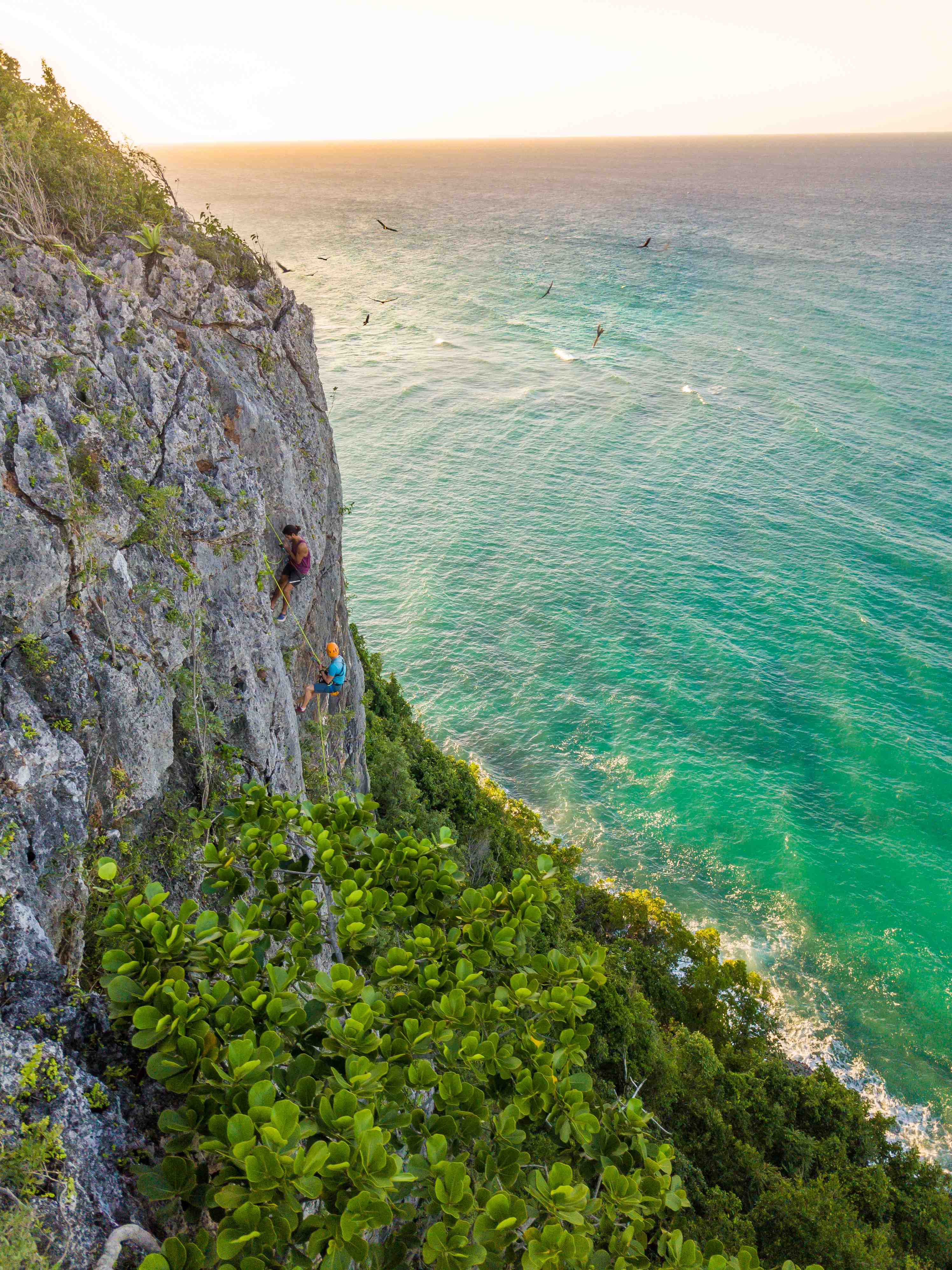 Rock Climbing in Jamaica, Caribbean sea: Our Top 5 Spots